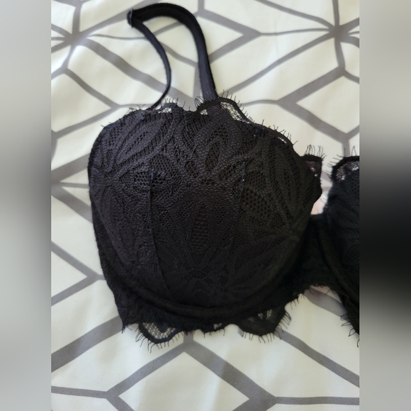 Lace Pushup Bra - Picture 2 of 8